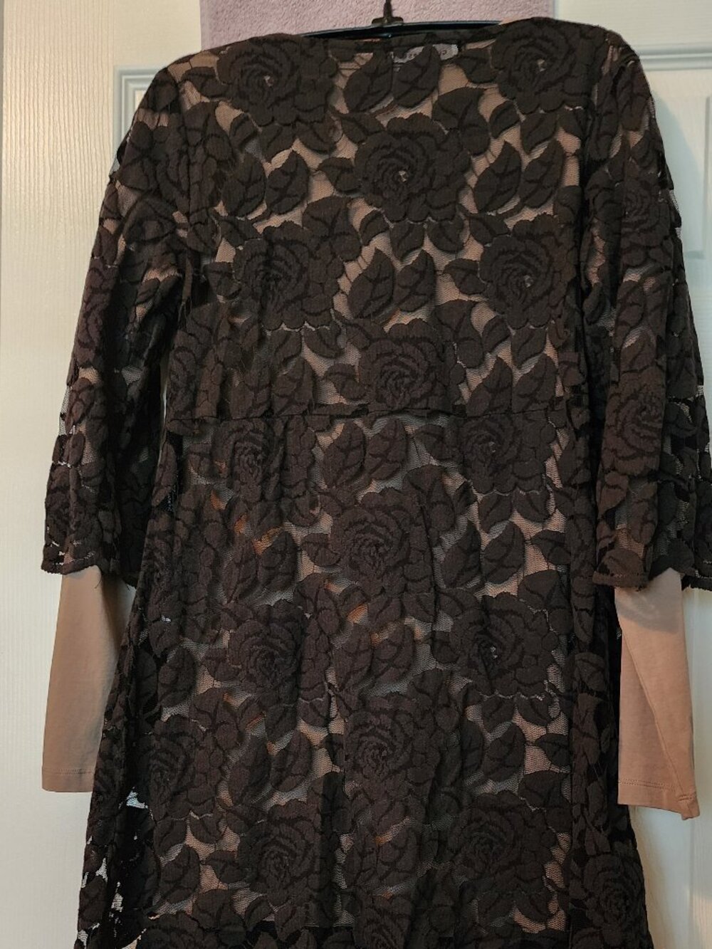 Short dark green lace with under dress in beige (slim)